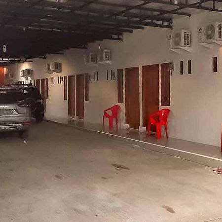 RedDoorz Syariah @ Haurgeulis Hotel Baoen Bagian luar foto